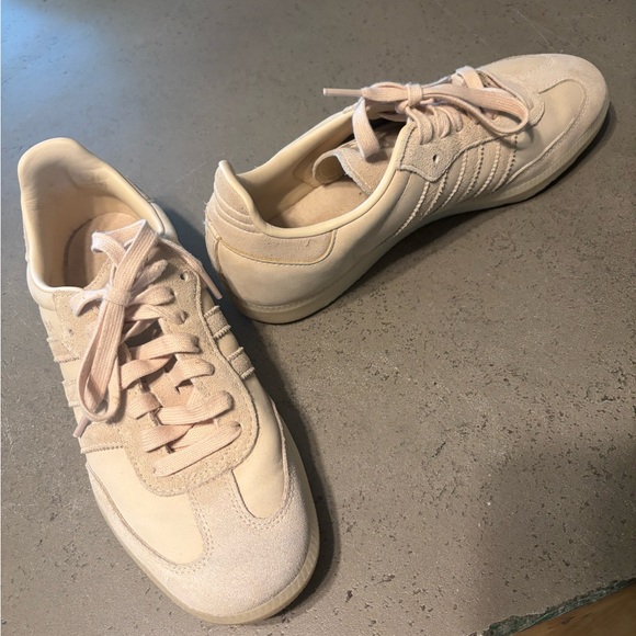 Samba OG Sneaker (Women) size 9.5
Width: medium
Color: sand / strata - Picture 8 of 12